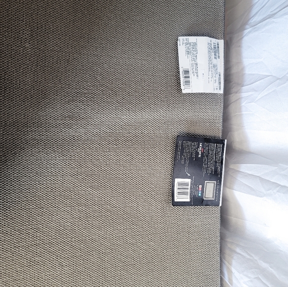 New Generation Accent Rug - Picture 2 of 3